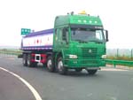 斯太爾前四后八運(yùn)油車