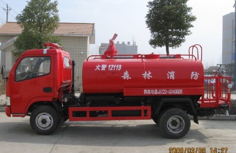 С����������ˮ܇